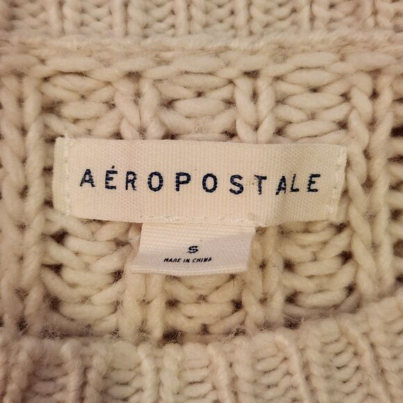 Aeropostale Oatmeal Wool Blend Crochet Cable Knit Cropped Sweater Sz S - Picture 4 of 8